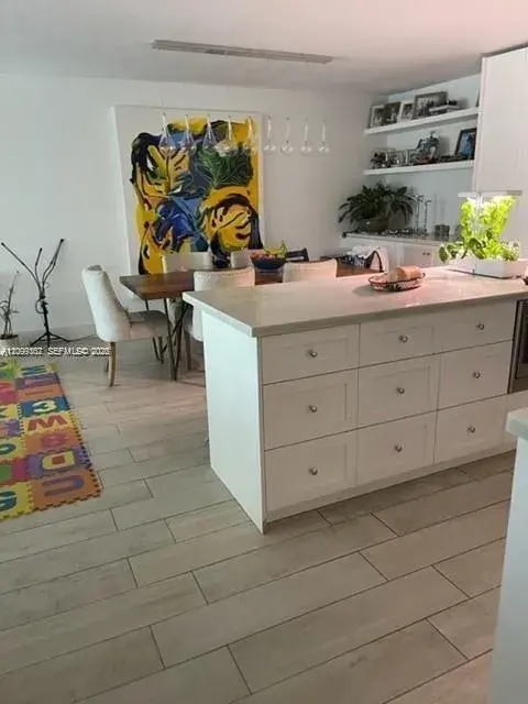 2 bedroom 2 bath Residential Lease for rent at 550 Ocean Dr # 7H, Key Biscayne FL 33149