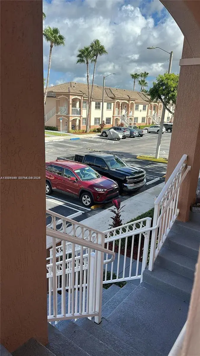 1250 SE 28 # 203, Homestead FL 33035