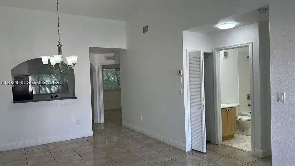 1250 SE 28 # 203, Homestead FL 33035