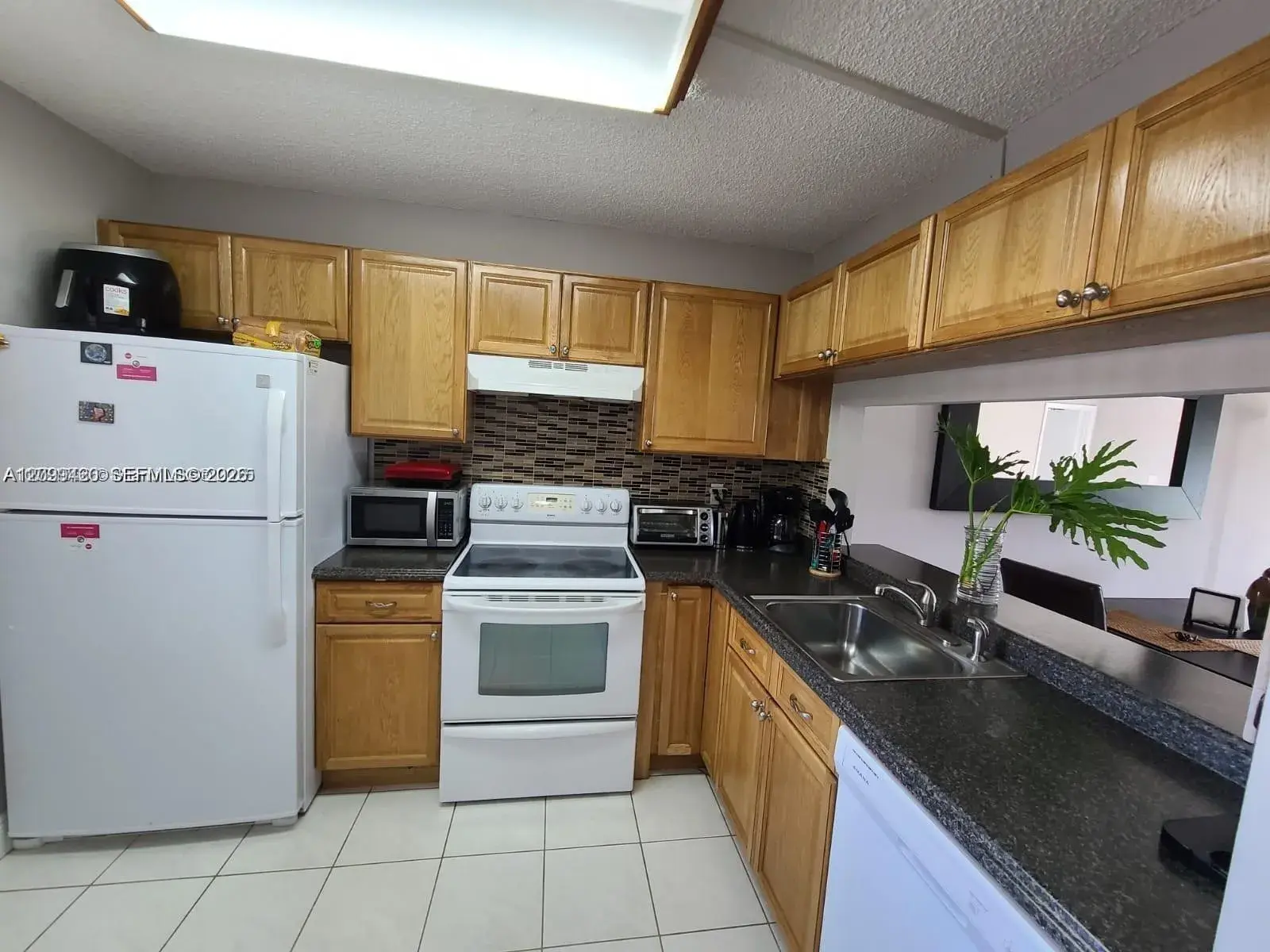 2 bedroom 2 bath Residential for sale at 165 NW 93rd Ave # 102, Pembroke Pines FL 33024