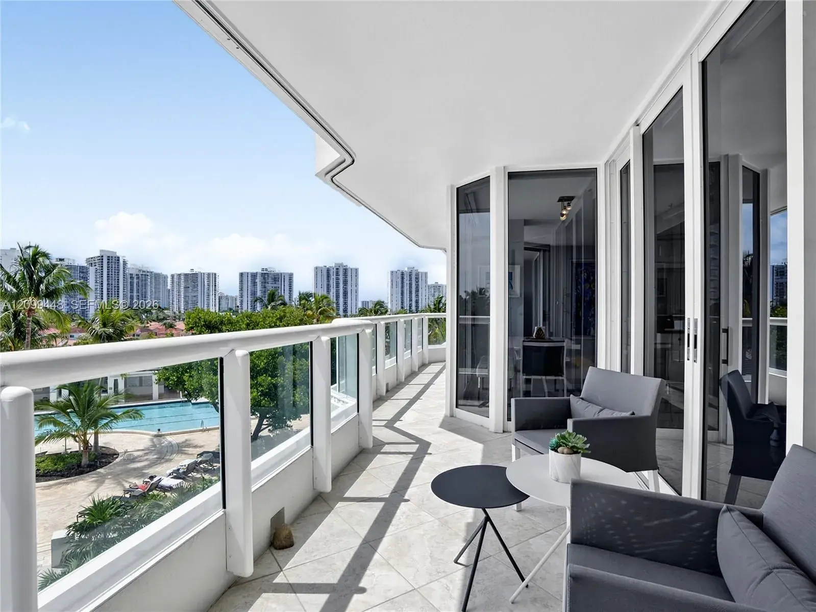 2 bedroom 2 bath Residential for sale at 21055 Yacht Club Dr # 710, Aventura FL 33180