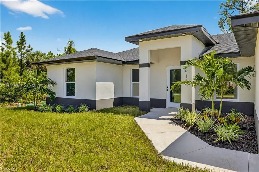 569 S ASPEN AVE, Lehigh Acres FL 33974