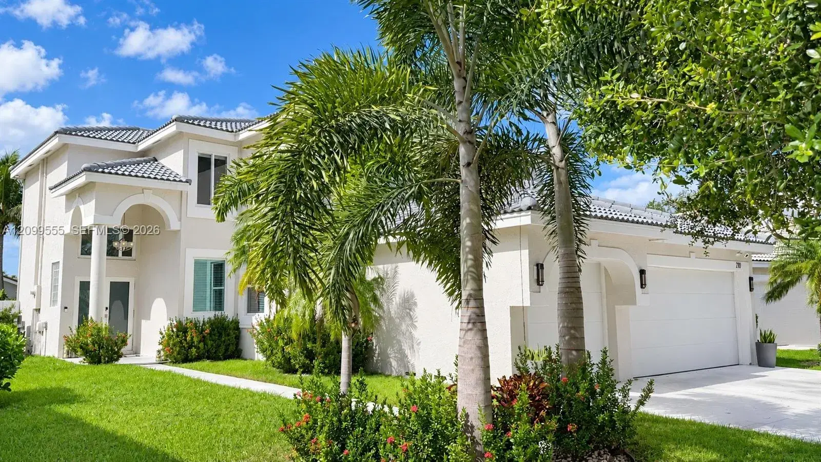 5 bedroom 3 bath Residential for sale at 212 SW 179th Avenue, Pembroke Pines FL 33029
