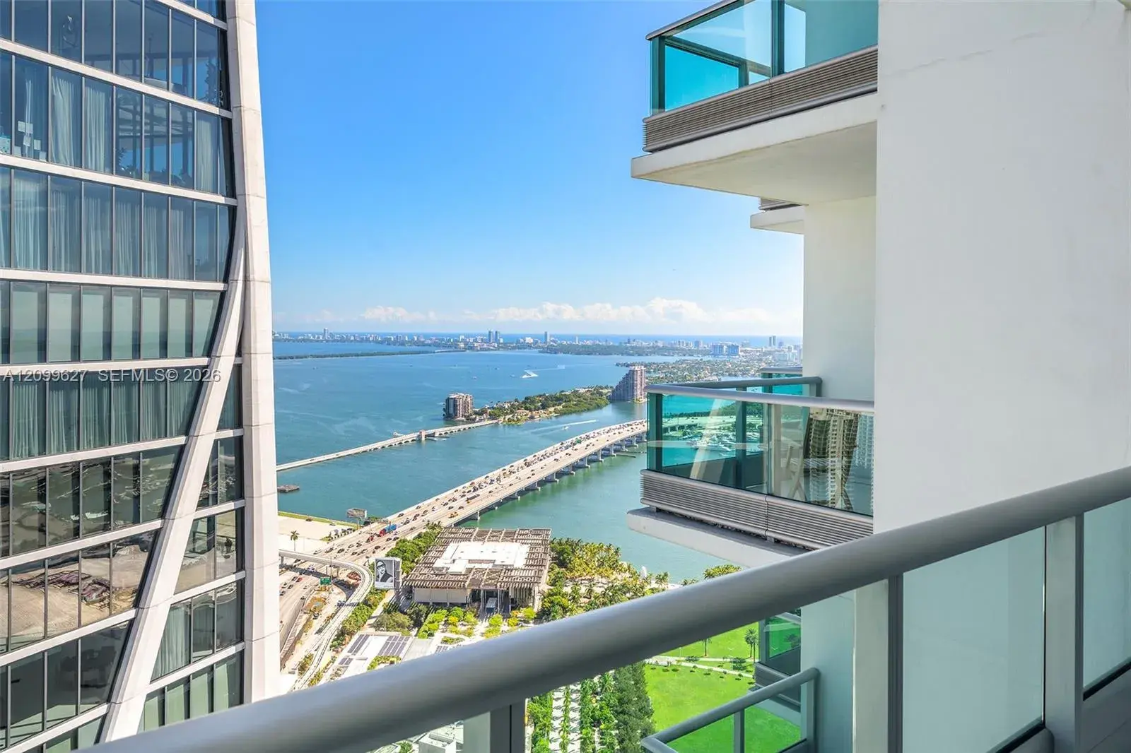 1 bedroom 2 bath Residential for sale at 900 Biscayne Blvd # 5310, Miami FL 33132