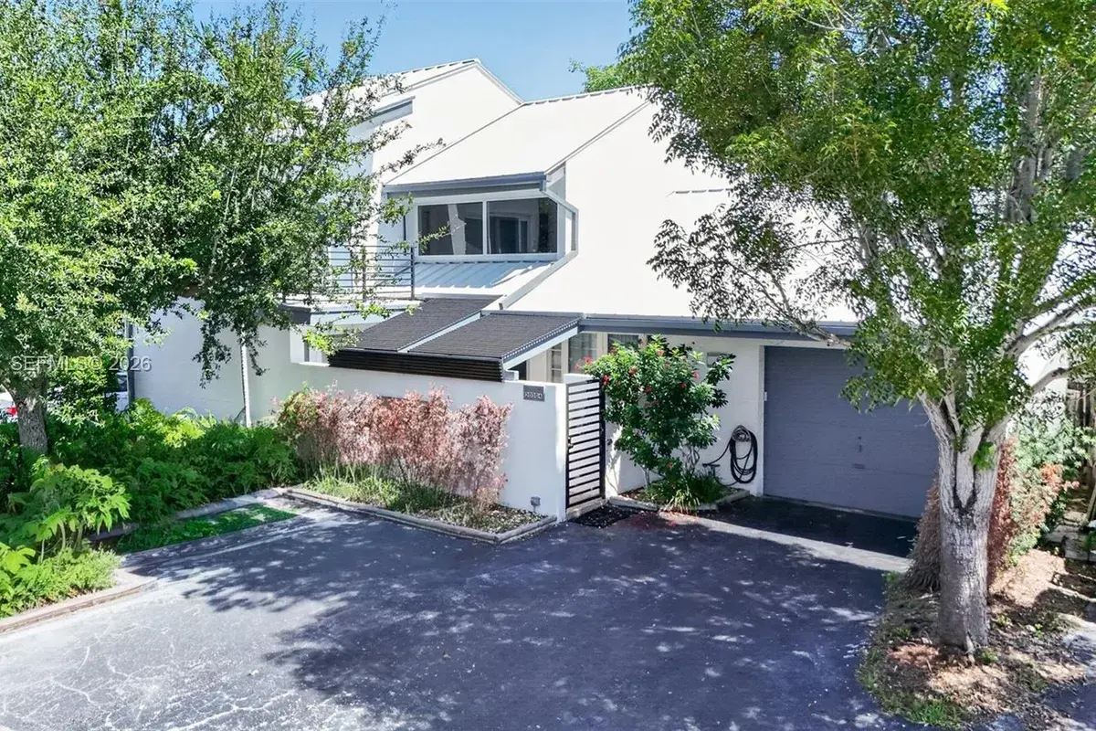 20304 SW 85th Ave, Cutler Bay FL 33189