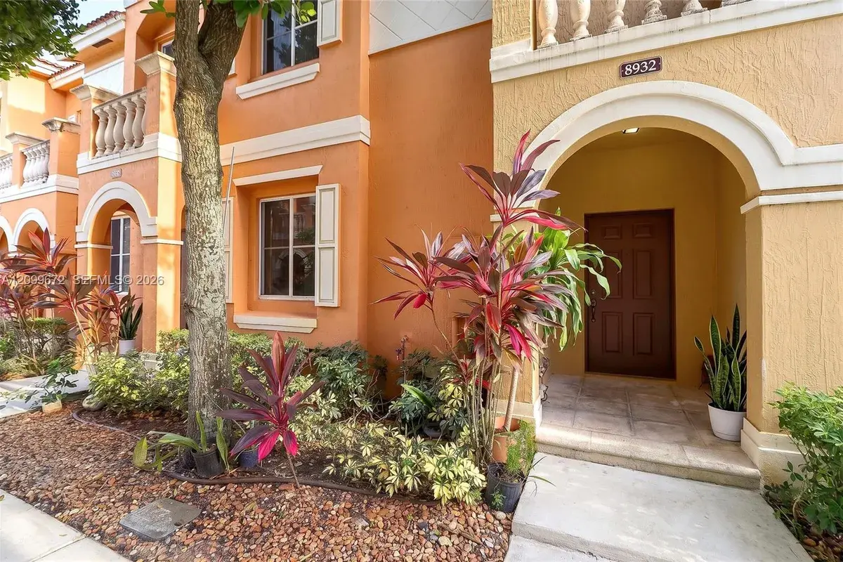 8932 SW 18th St, Miramar FL 33025