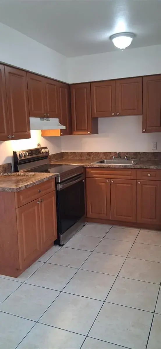 2332 Fillmore St # 1, Hollywood FL 33020