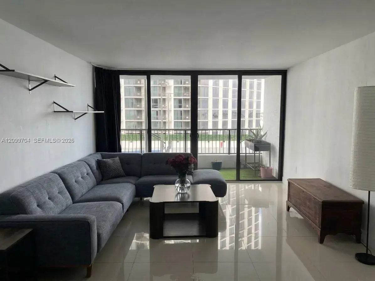1 bedroom 1 bath Residential for sale at 555 NE 15th St # 10F, Miami FL 33132