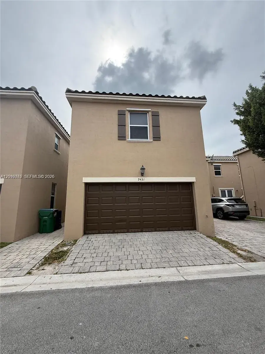 9431 SW 172nd Ave, Miami FL 33196