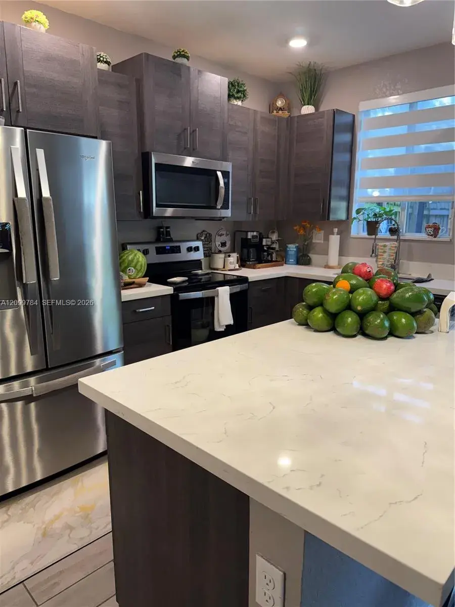 1020 SE 23rd Ter, Homestead FL 33035