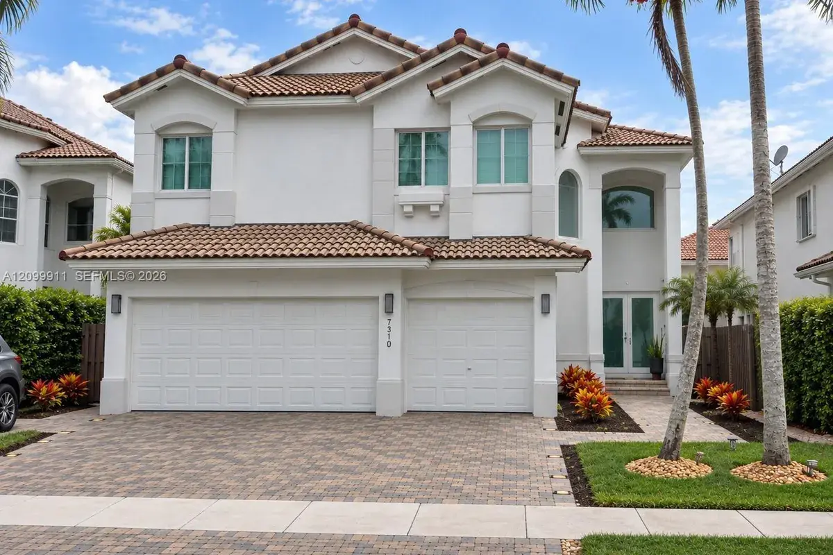 7310 NW 107th Pl, Doral FL 33178