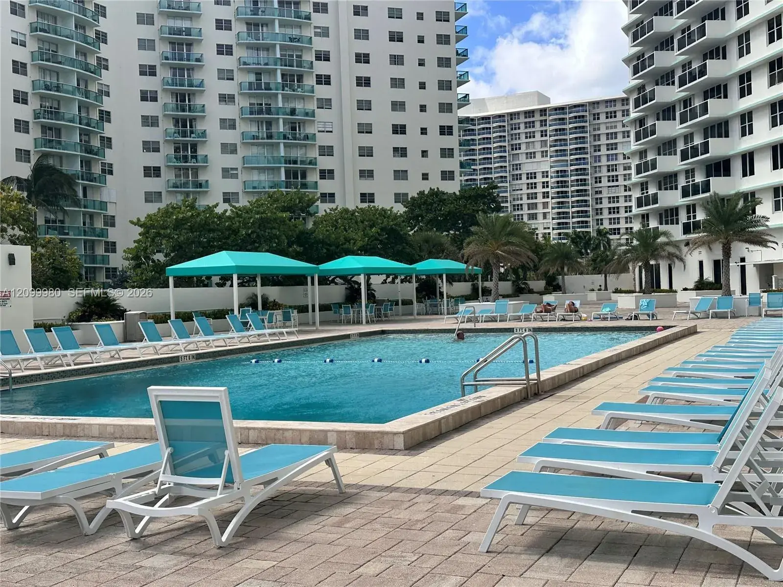 1 bedroom 1 bath Residential Lease for rent at 3725 S Ocean Dr # 509, Hollywood FL 33019
