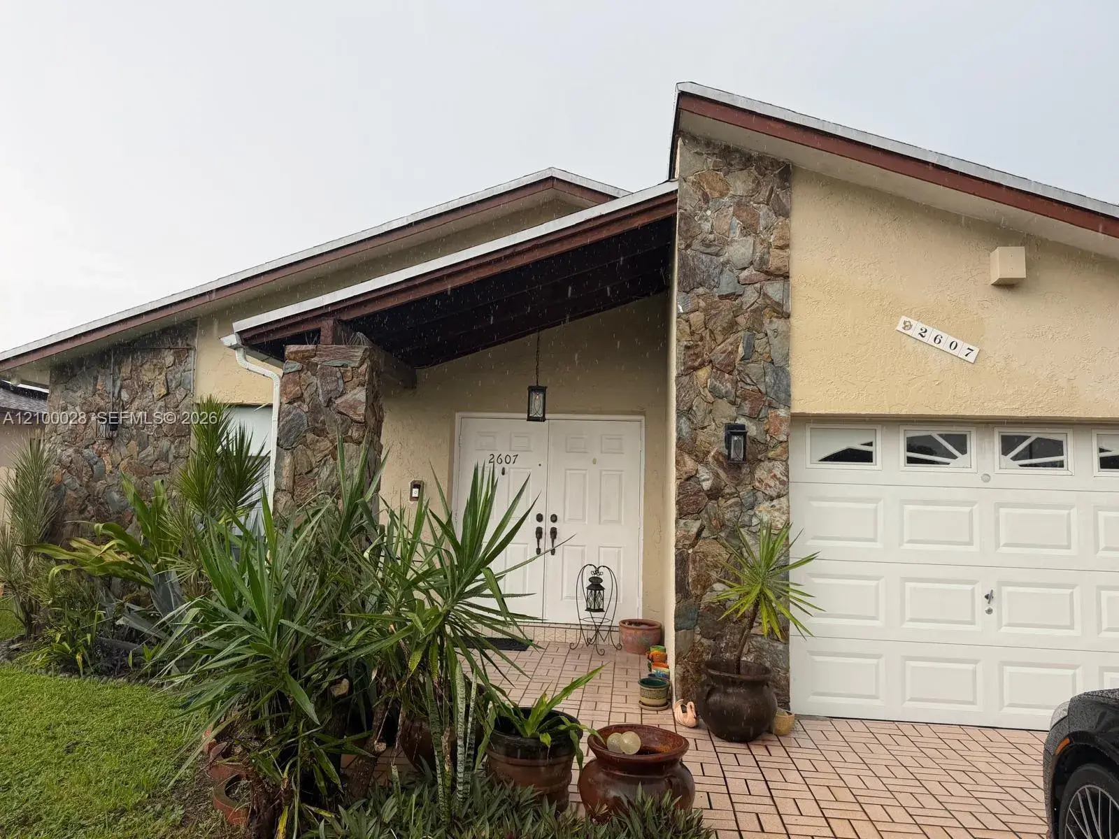 3 bedroom 2 bath Residential Lease for rent at 2607 Harding St, Hollywood FL 33020