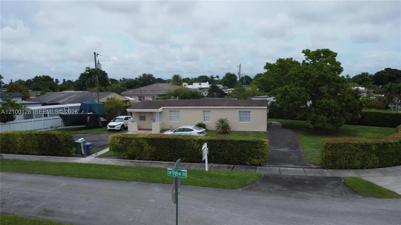 3 bedroom 2 bath Residential for sale at 5241 SW 98th Ave Rd, Miami FL 33165