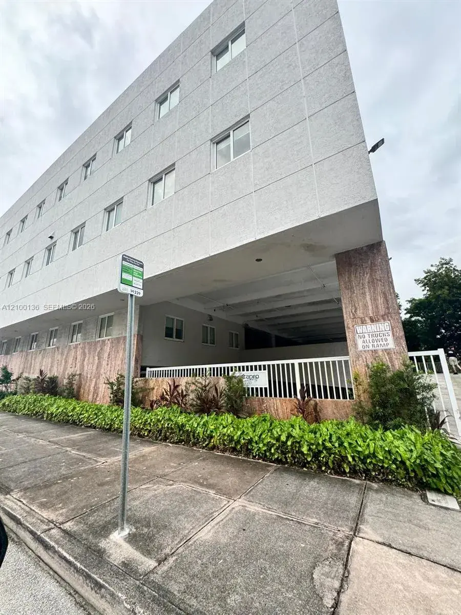 Commercial Sale for sale at 770 Ponce De Leon Blvd, Coral Gables FL 33134