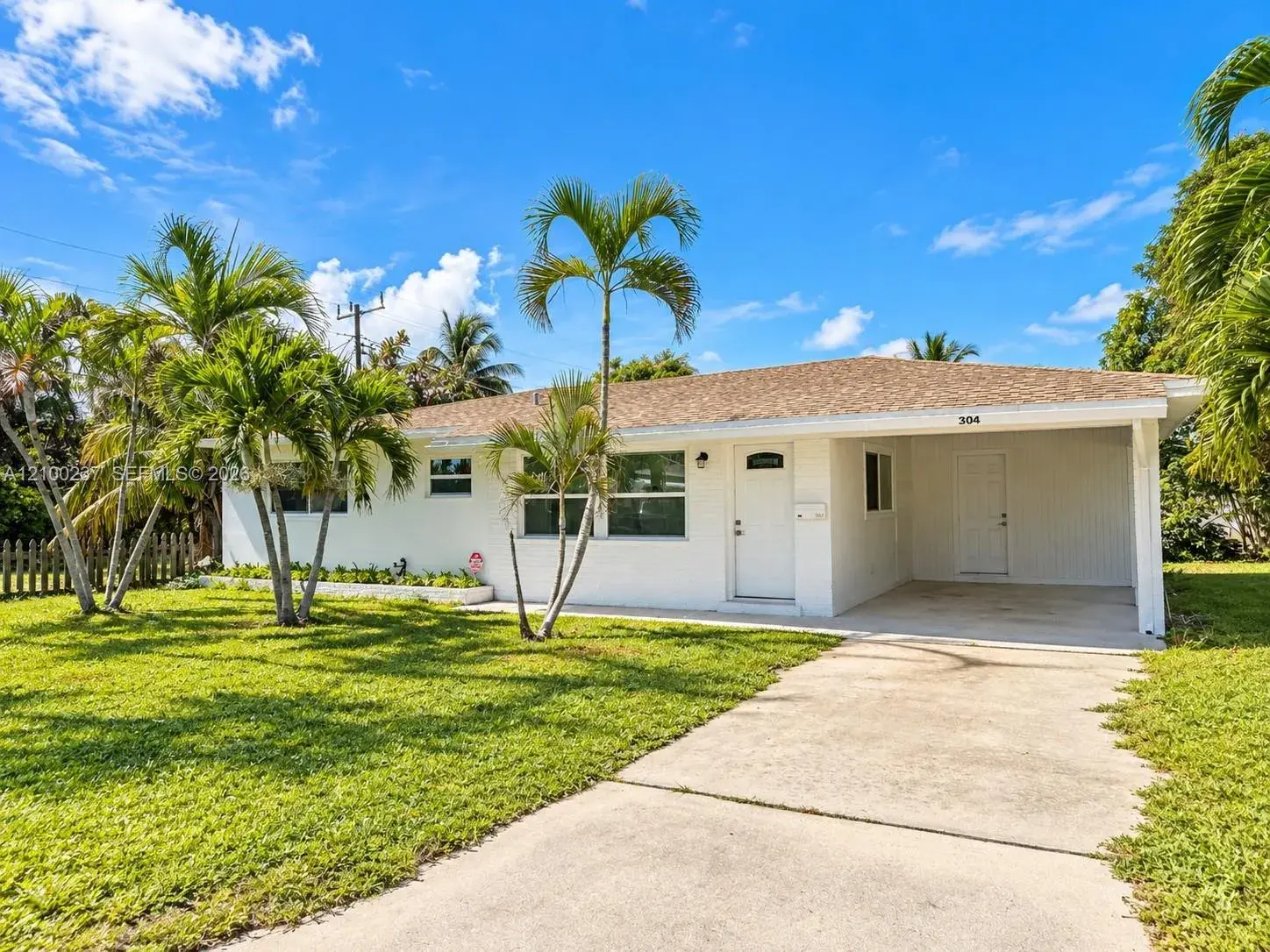 3 bedroom 2 bath Residential for sale at 304 SW 6th Ave, Boynton Beach FL 33435