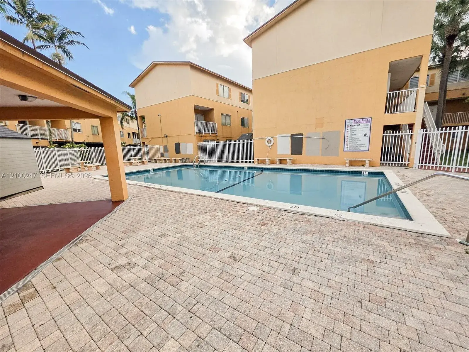 3 bedroom 2 bath Residential for sale at 6235 Kendale Lakes Cir # 236, Miami FL 33183