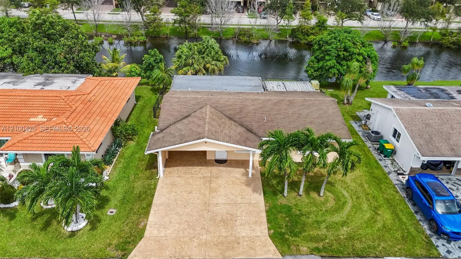 2 bedroom 2 bath Residential for sale at 4711 NW 58th St, Tamarac FL 33319