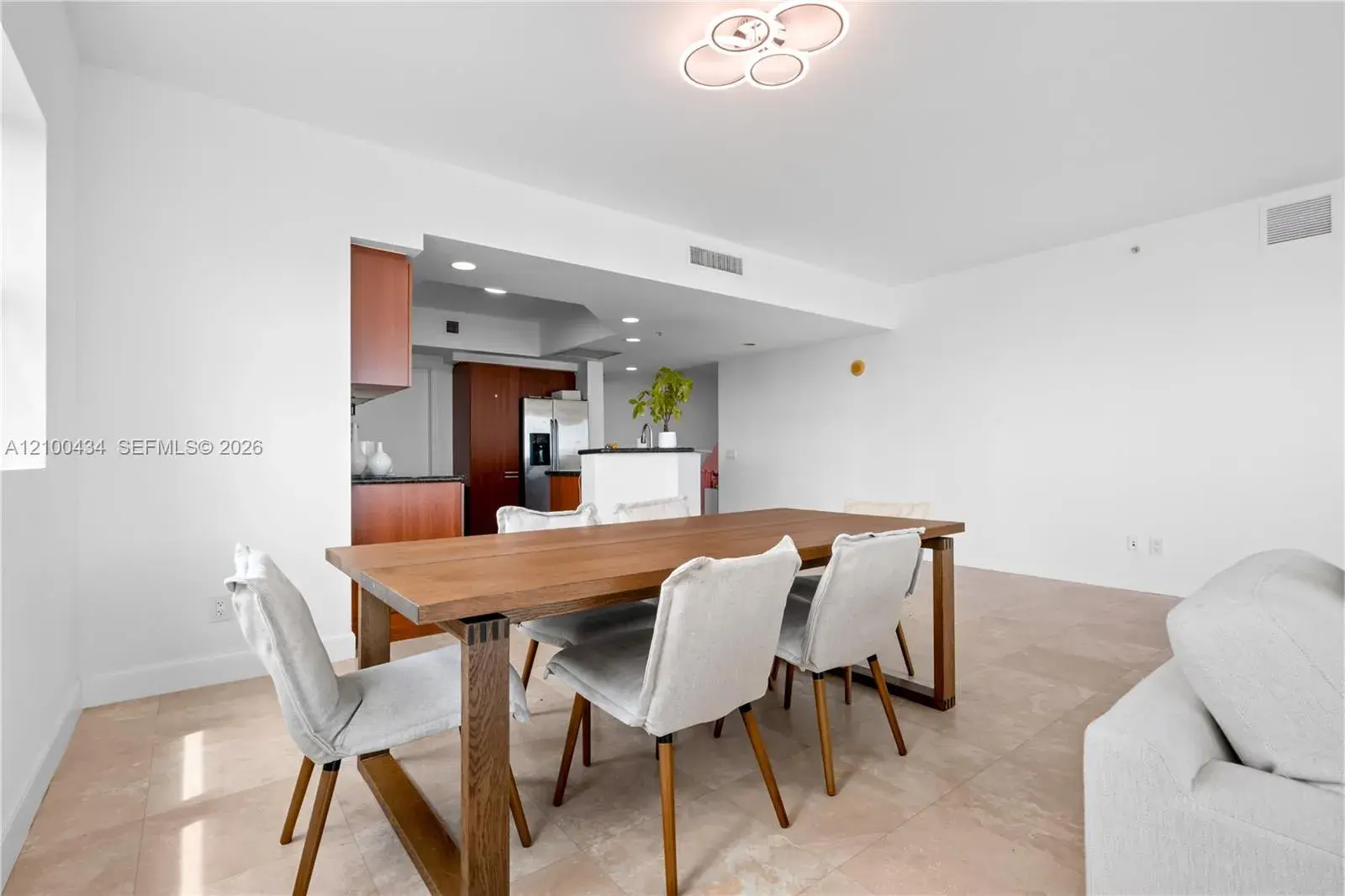 14951 Royal Oaks Ln # 709, North Miami FL 33181
