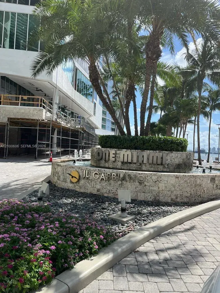2 bedroom 2 bath Residential for sale at 335 S Biscayne Blvd # 3500, Miami FL 33131