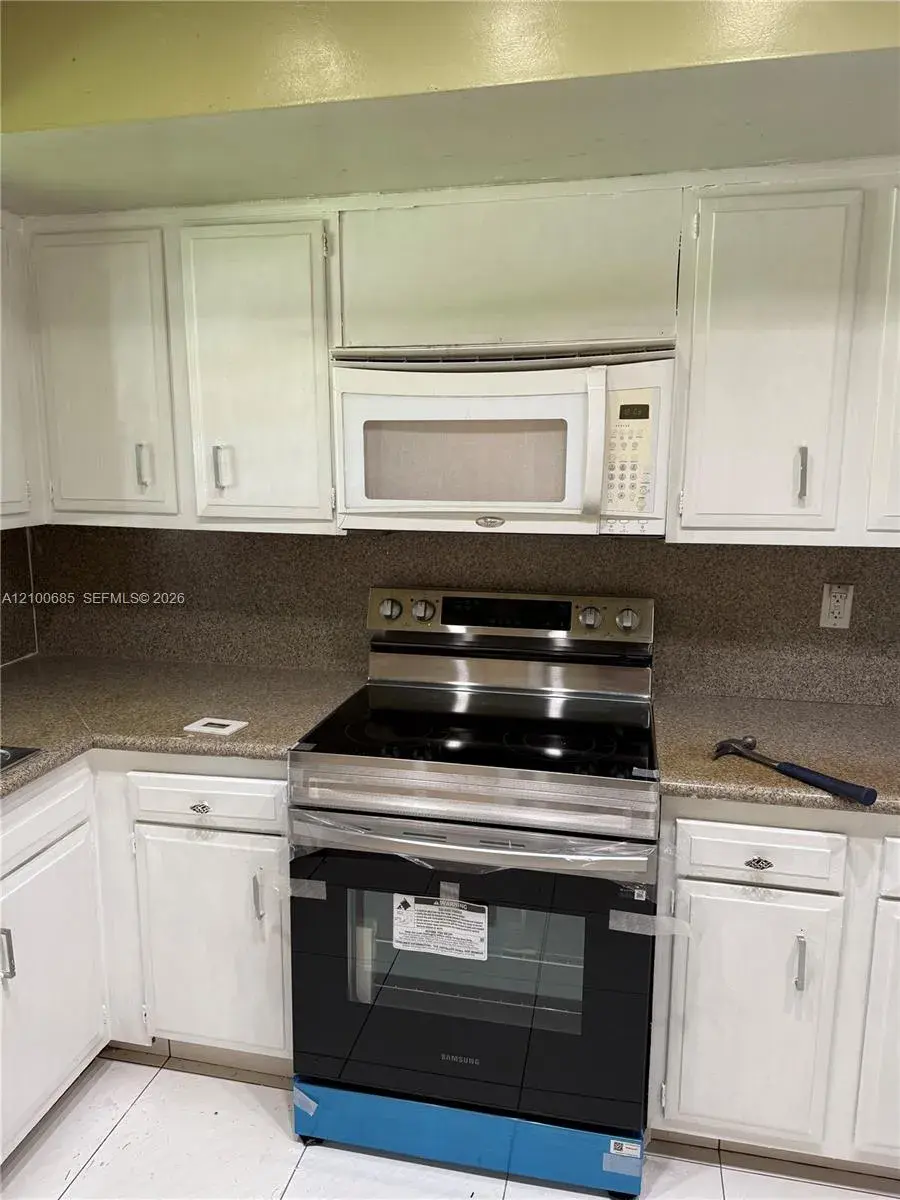 2 bedroom 2 bath Residential for sale at 1420 SW 28th Ave # 6, Boynton Beach FL 33426