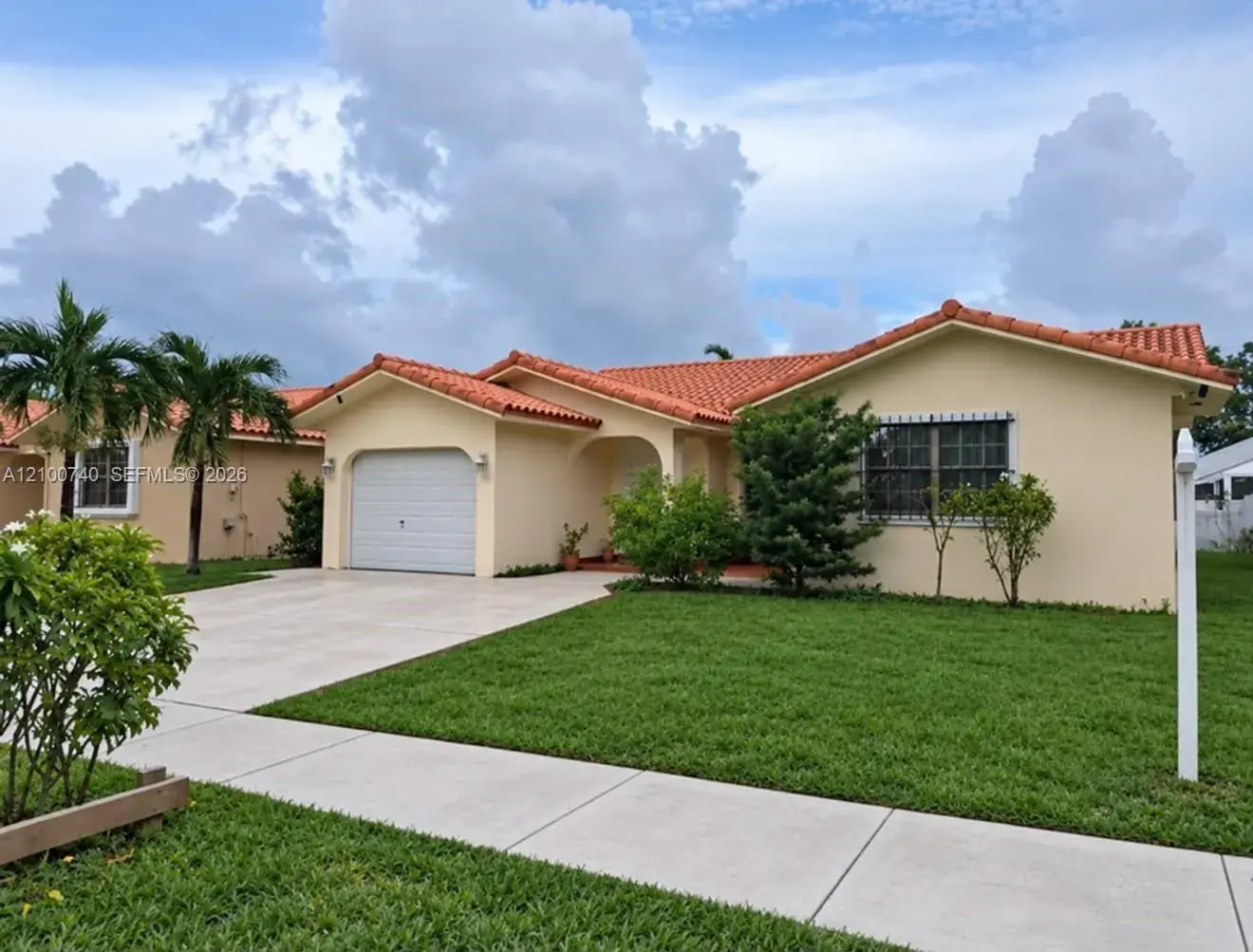 3 bedroom 2 bath Residential for sale at 7557 W 4th Ln, Hialeah FL 33014