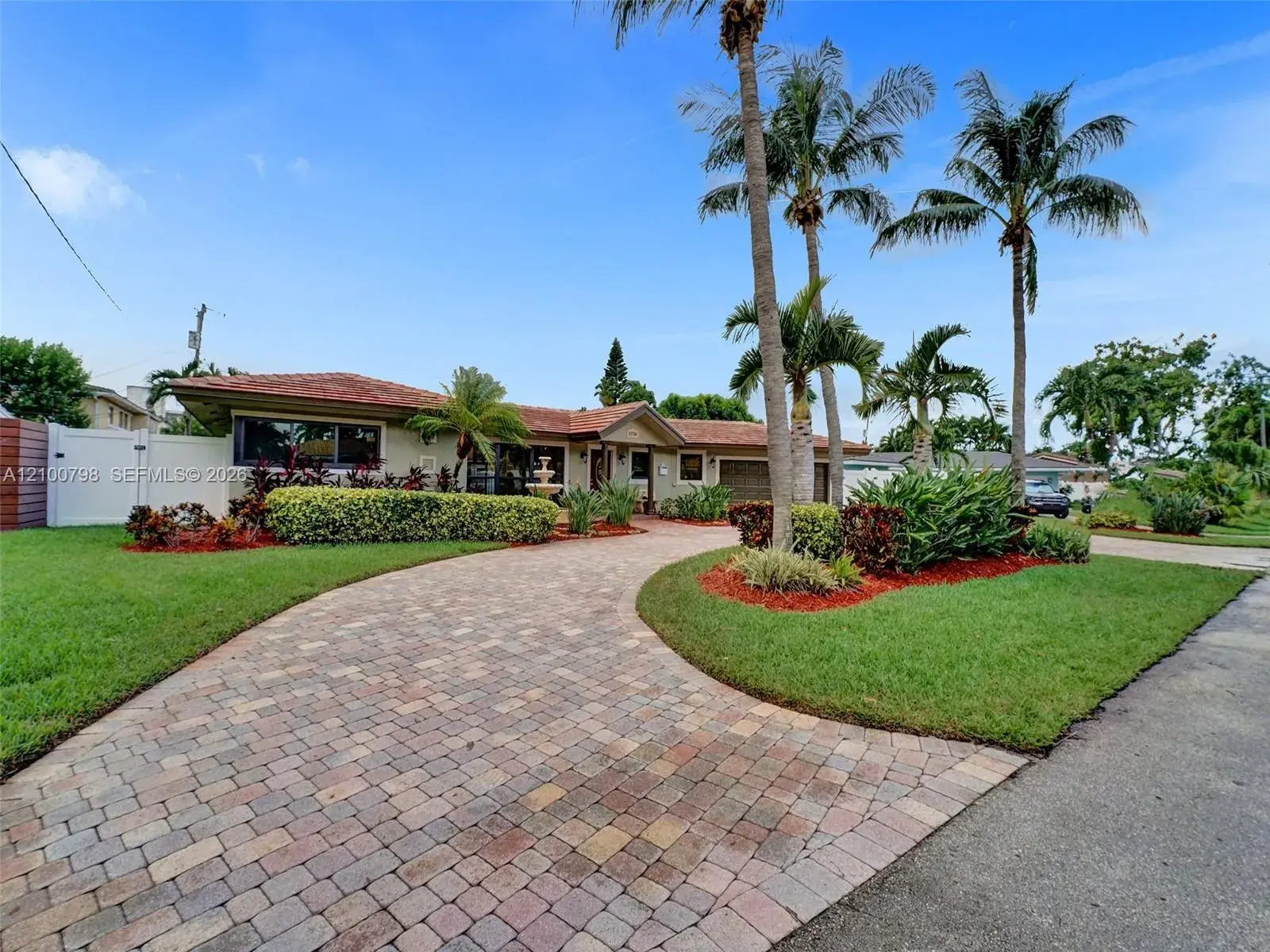 2756 NE 33rd St, Fort Lauderdale FL 33306