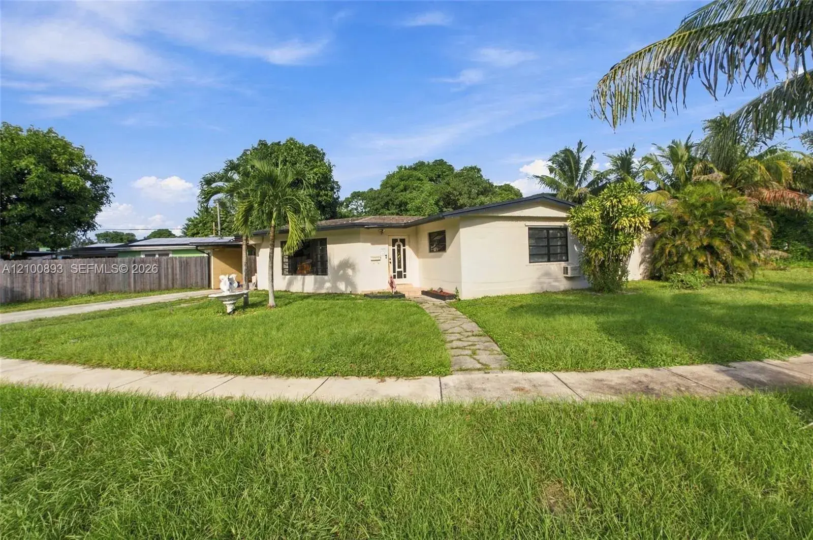 1534 NW 11th Way, Fort Lauderdale FL 33311