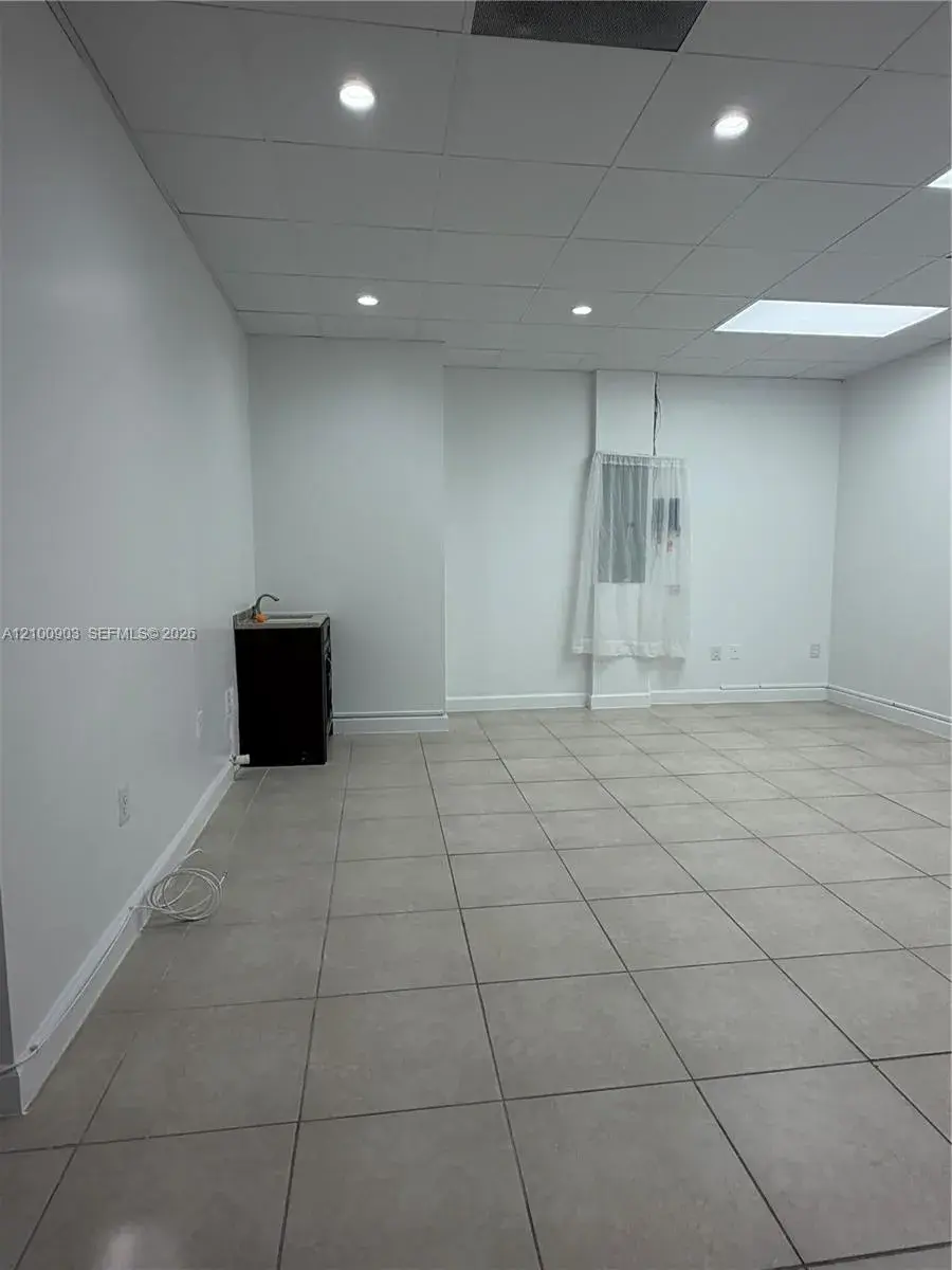 Commercial Sale for sale at 18315 W Dixie Hwy, North Miami Beach FL 33160