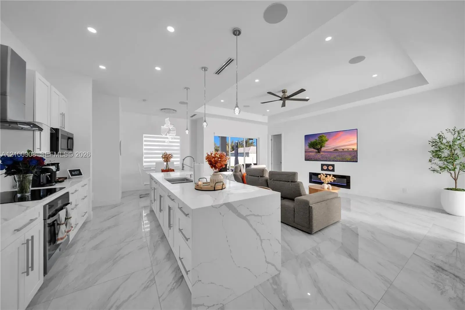 1803 NW 2nd PL, Cape Coral FL 33993