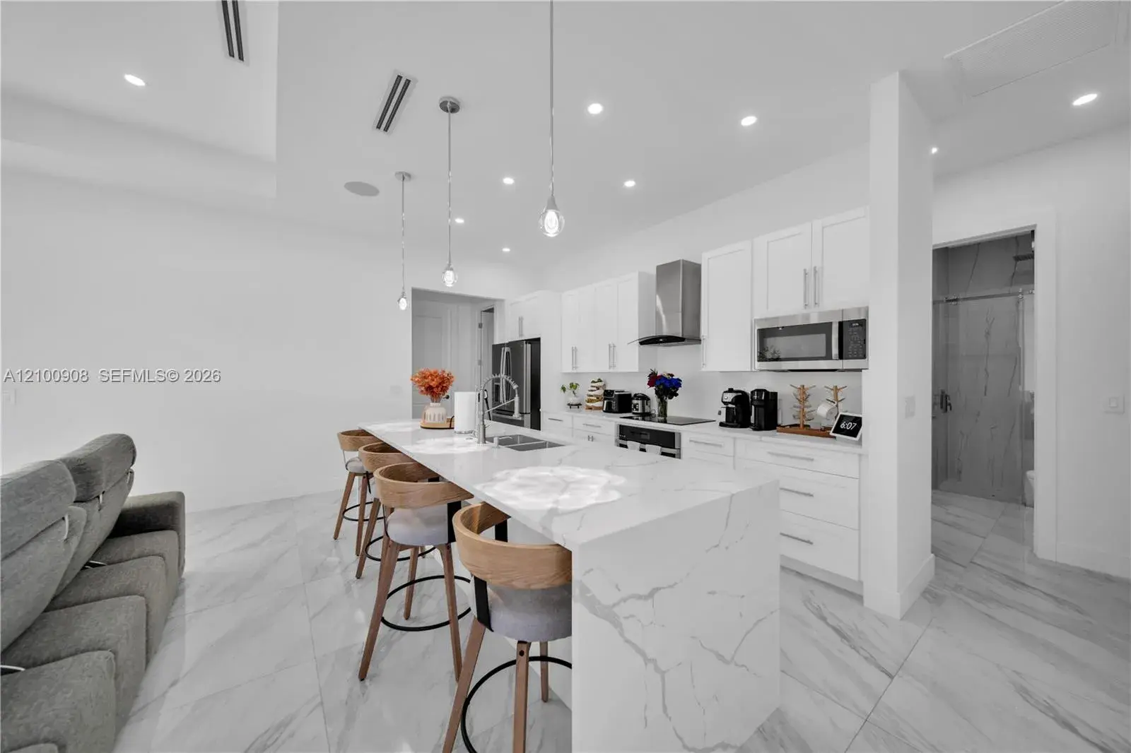 1803 NW 2nd PL, Cape Coral FL 33993