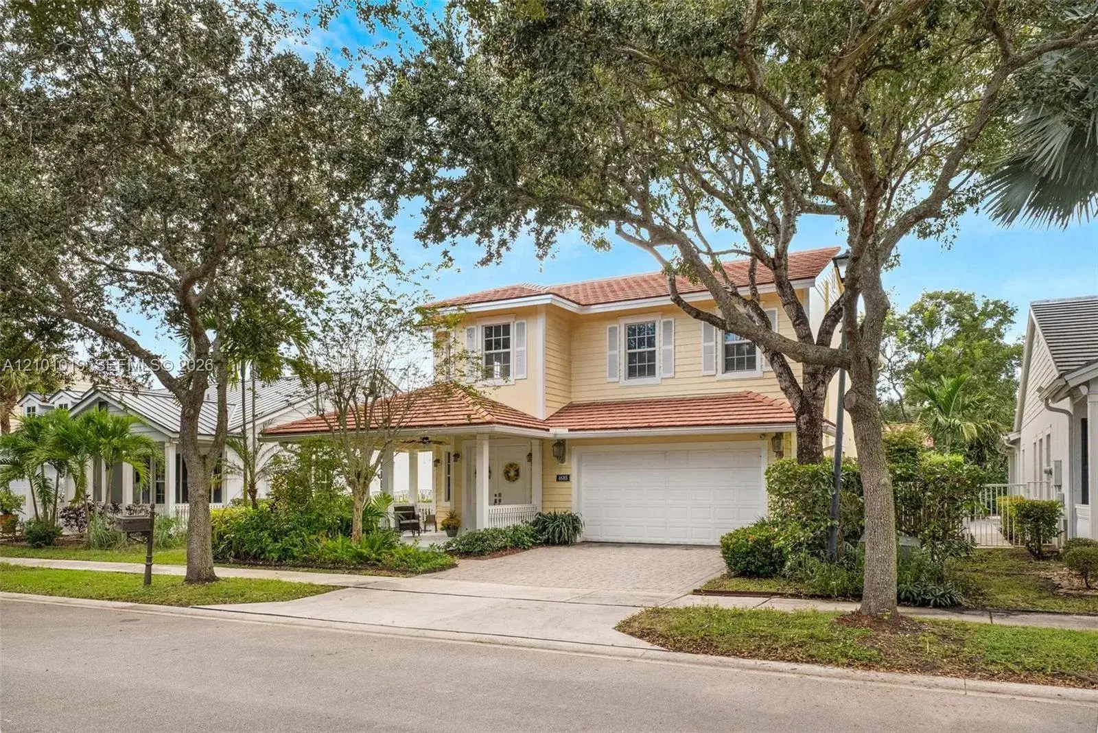 4 bedroom 2 bath Residential for sale at 4685 Lakeside Ter, Davie FL 33314