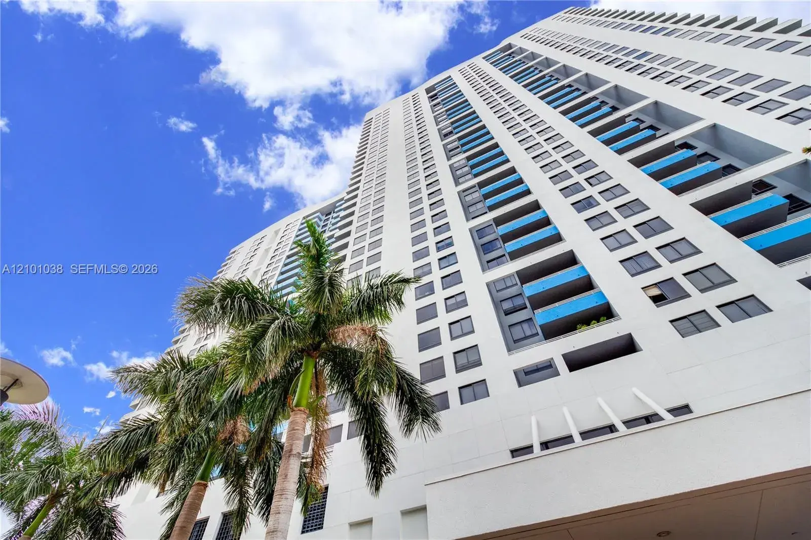 2 bedroom 2 bath Residential for sale at 1330 West Ave # 1514, Miami Beach FL 33139