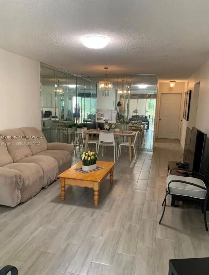 2 bedroom 2 bath Residential Lease for rent at 300 Berkley Rd # 312, Hollywood FL 33024