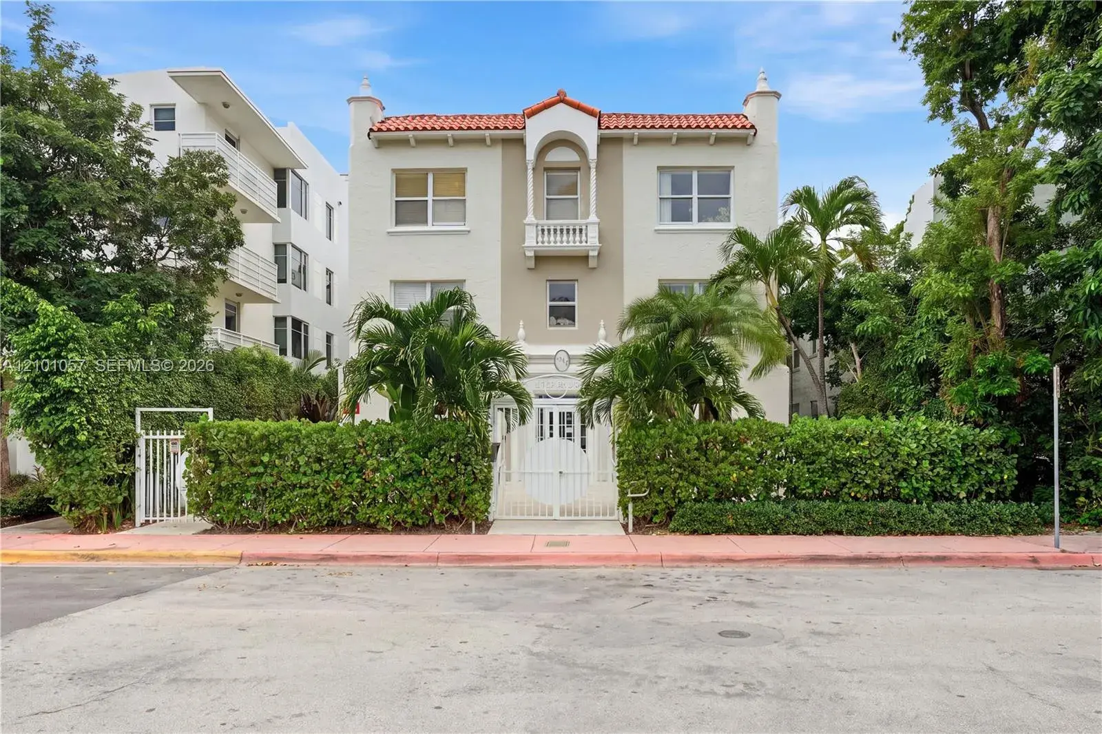 1542 Drexel Ave # 301, Miami Beach FL 33139