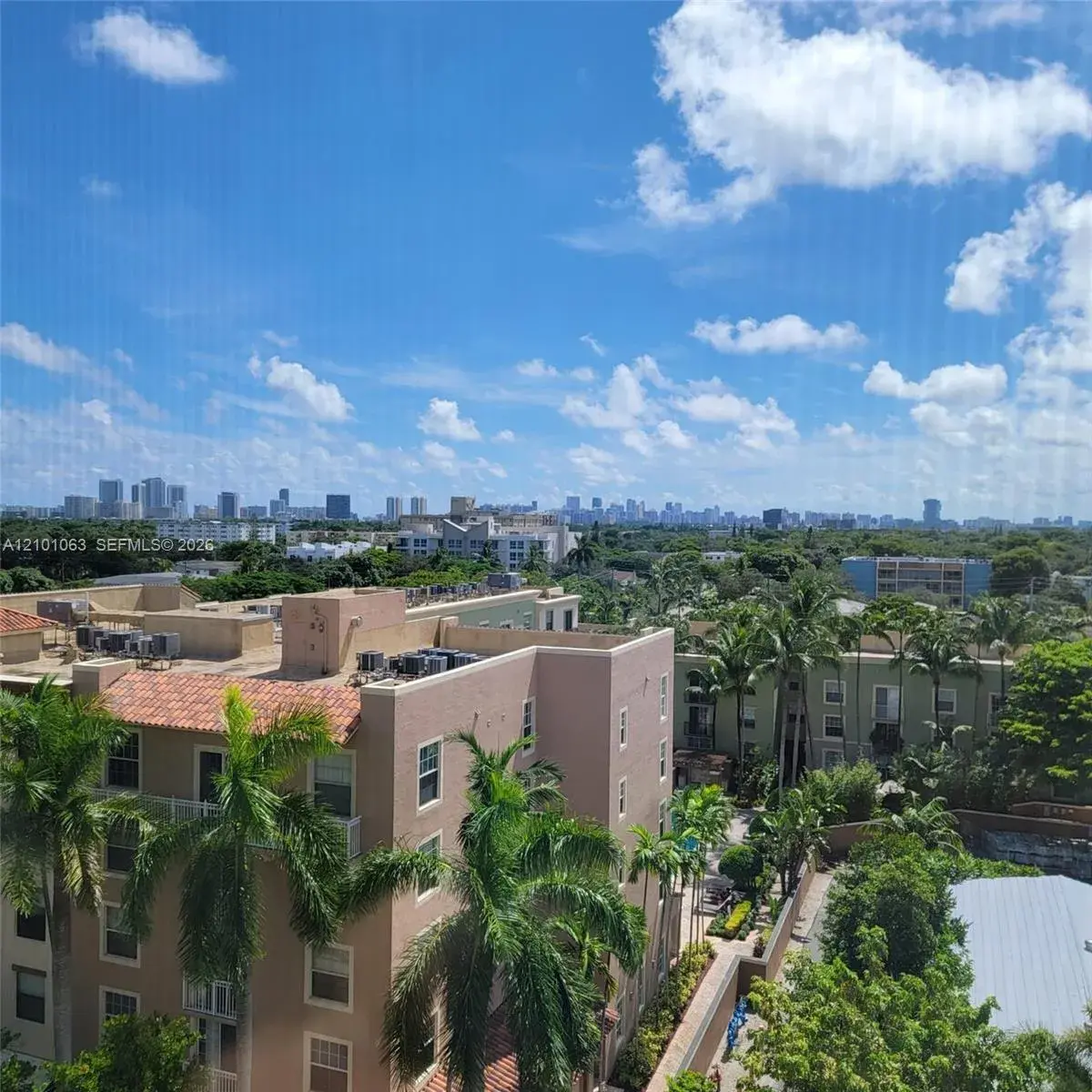1 bedroom 1 bath Residential Lease for rent at 1919 Van Buren St # 813A, Hollywood FL 33020