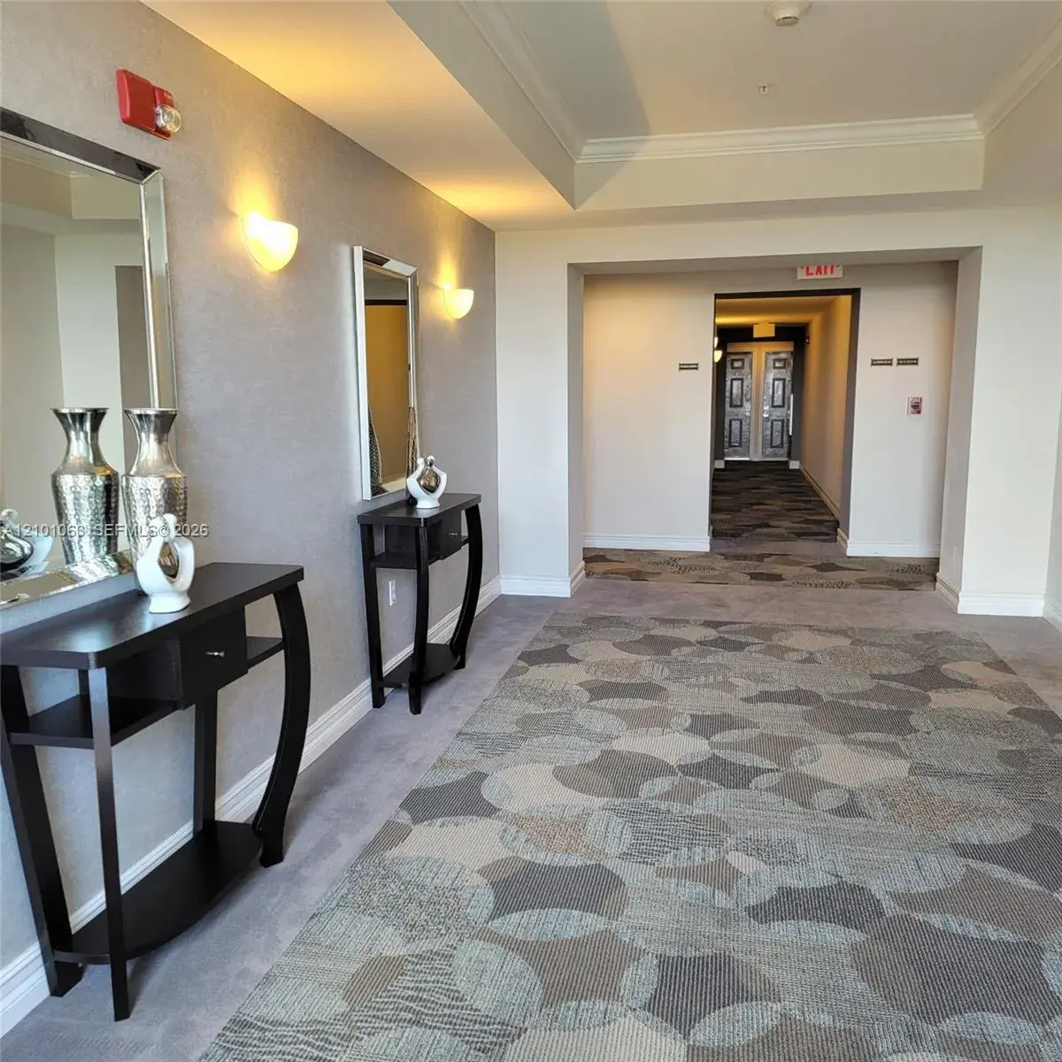 1919 Van Buren St # 813A, Hollywood FL 33020