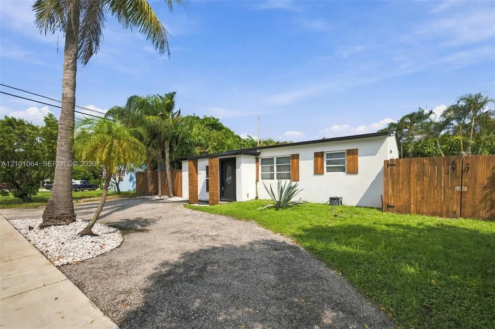 2632 NE 15th Ave, Pompano Beach FL 33064