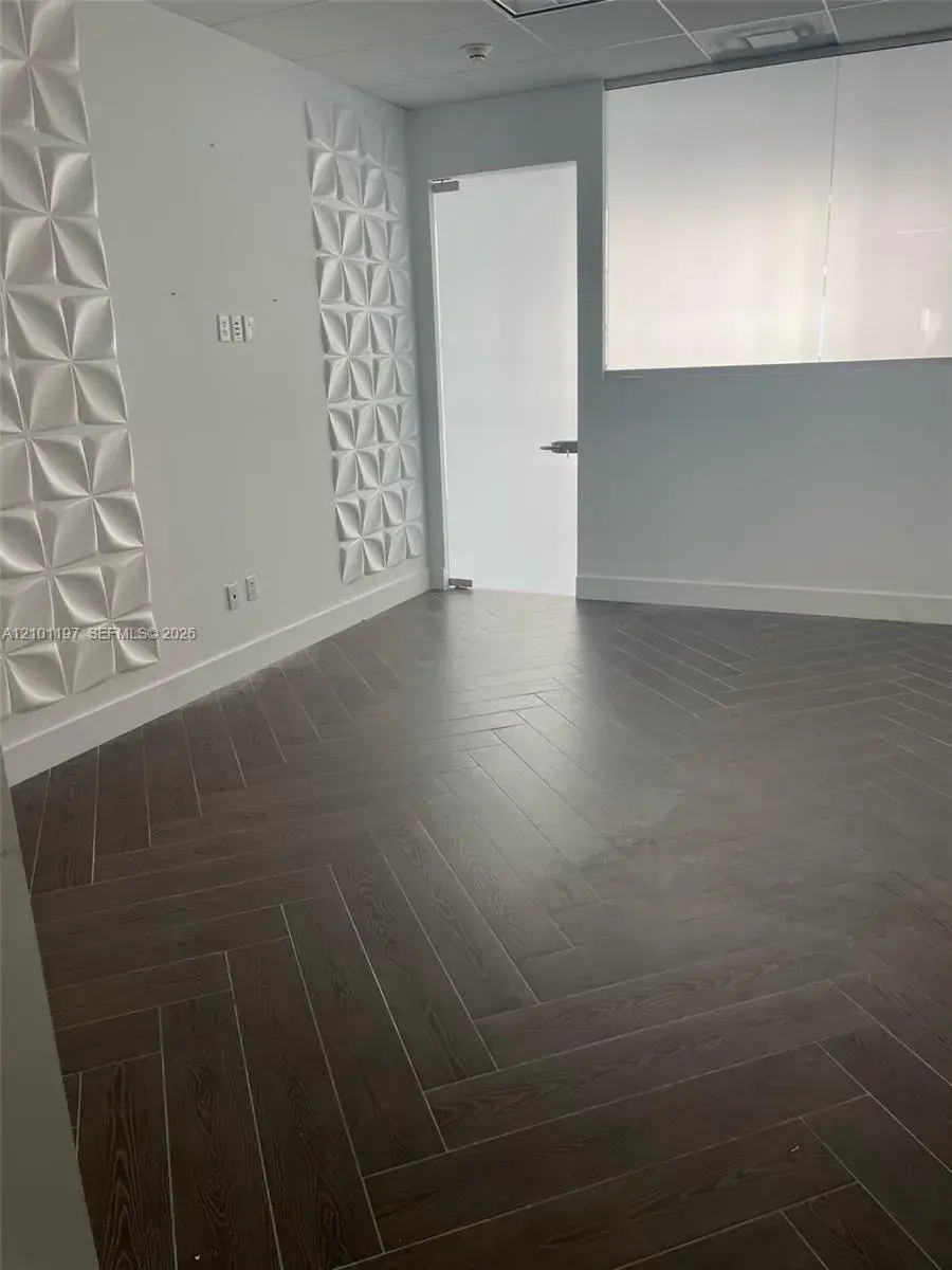 Commercial Sale for sale at 175 SW 7th St # 2102, Miami FL 33130