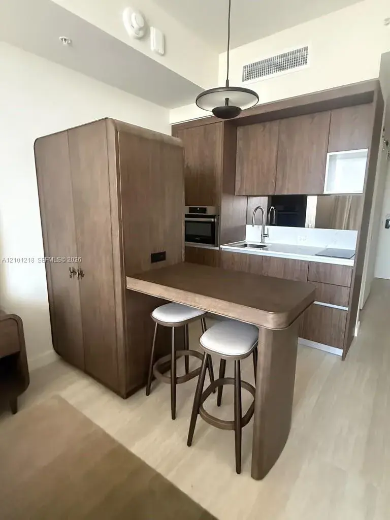 1611 SW 2nd Ave # 1005, Miami FL 33129