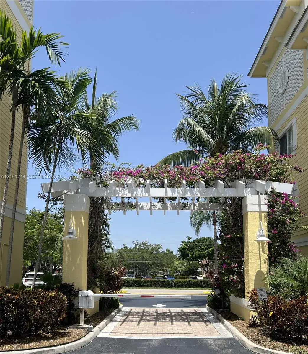 1 bedroom 1 bath Residential for sale at 150 NE 15th Ave # 144, Fort Lauderdale FL 33301