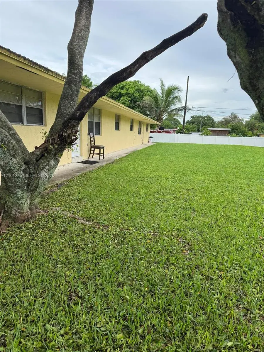 5831 Grant St # 5837, Hollywood FL 33021