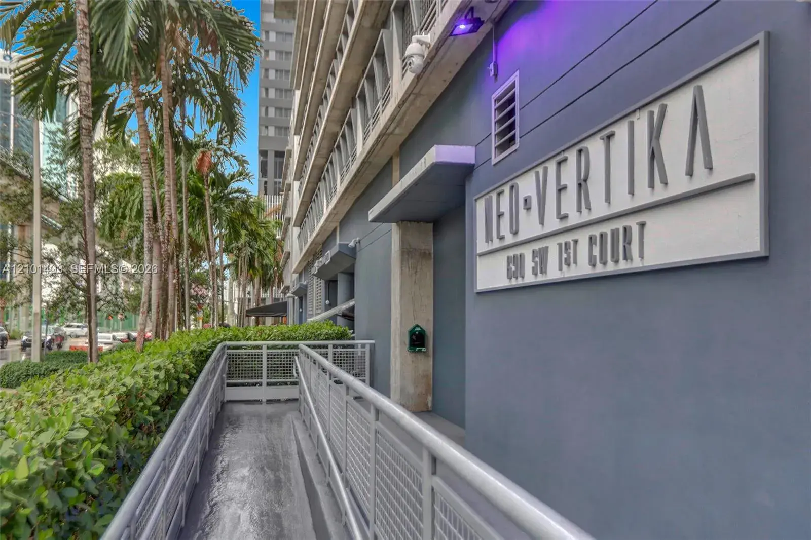 1 bedroom 1 bath Residential for sale at 690 SW 1st Ct # 1828, Miami FL 33130