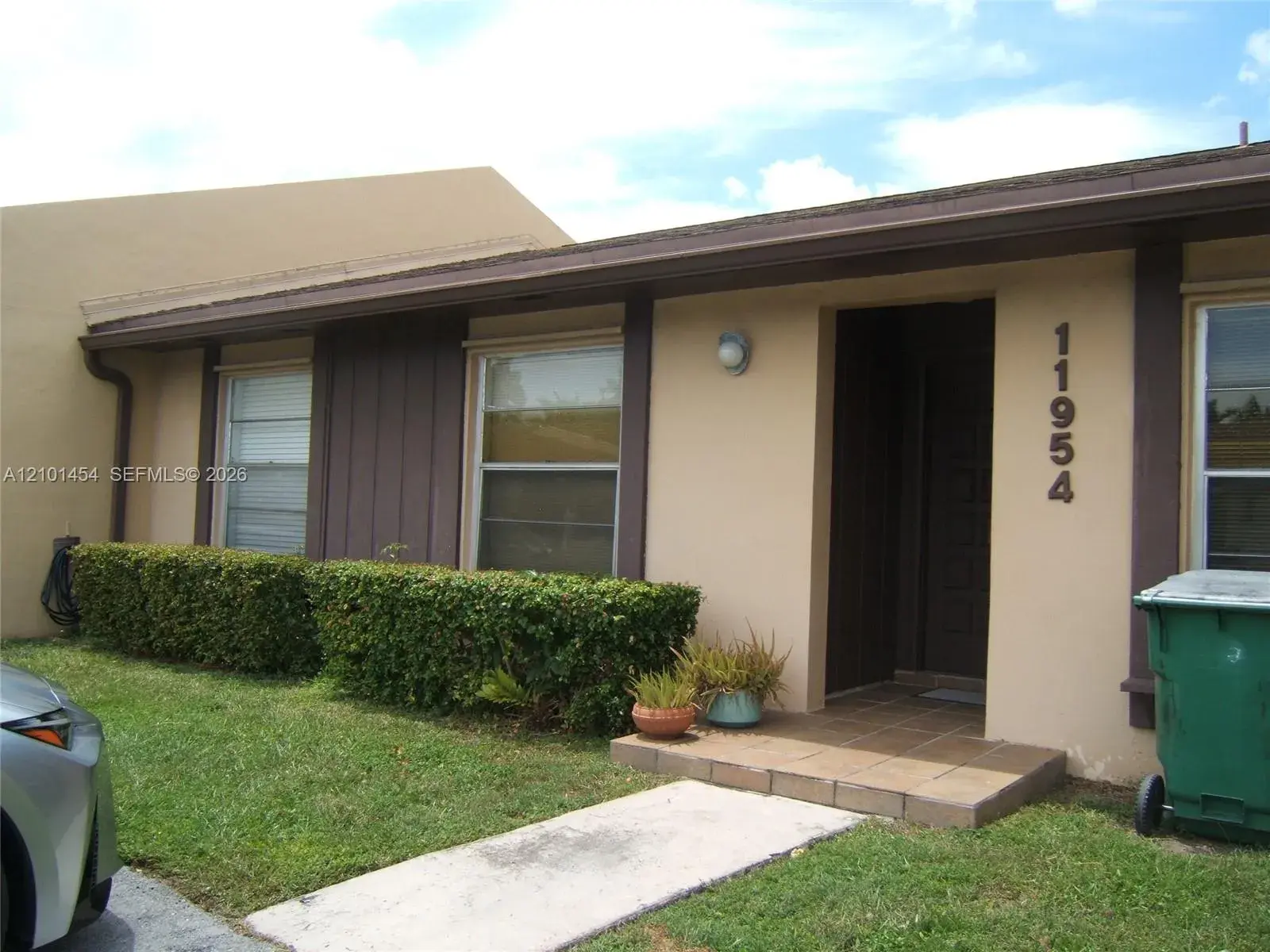 3 bedroom 2 bath Residential for sale at 11954 SW 123rd Ct, Miami FL 33186