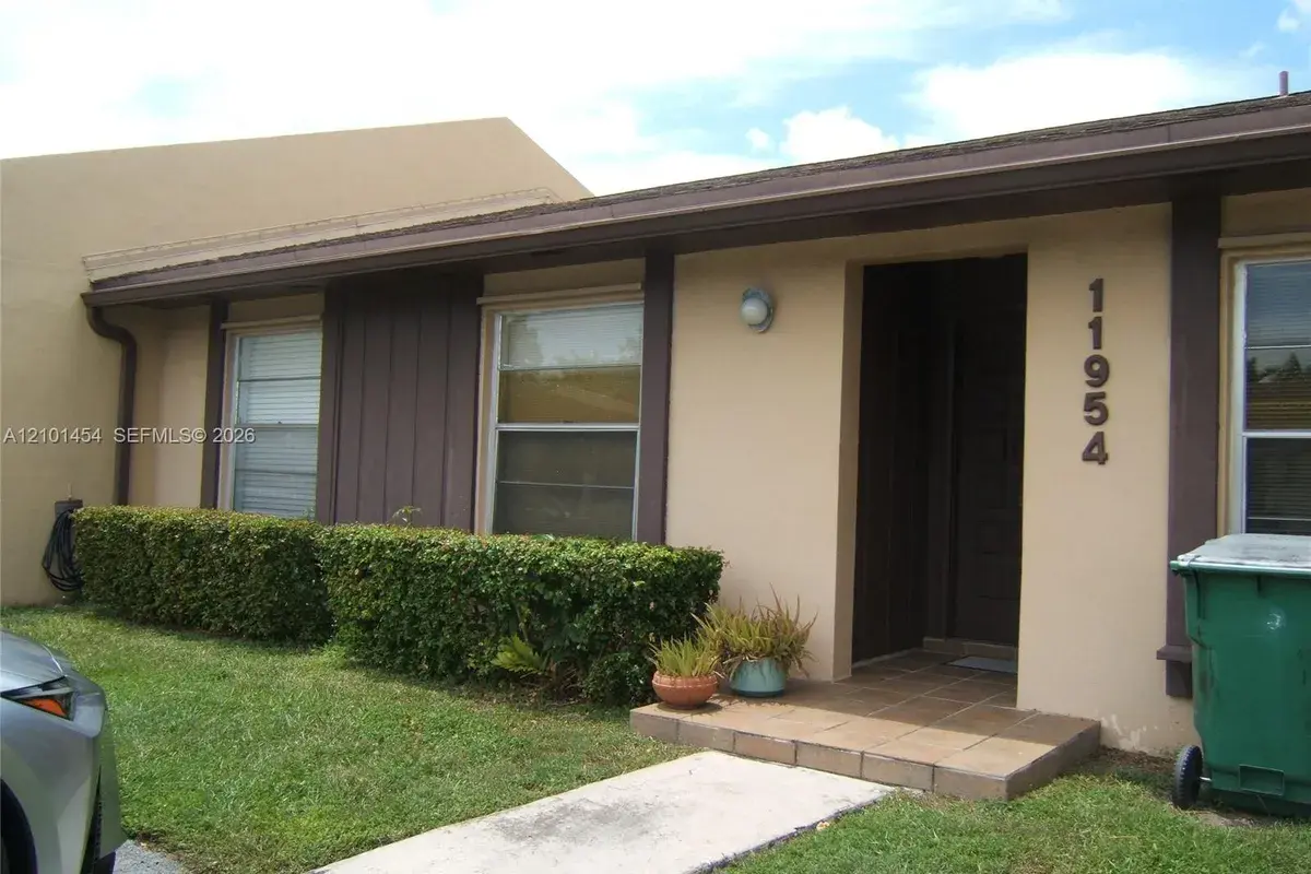 11954 SW 123rd Ct, Miami FL 33186