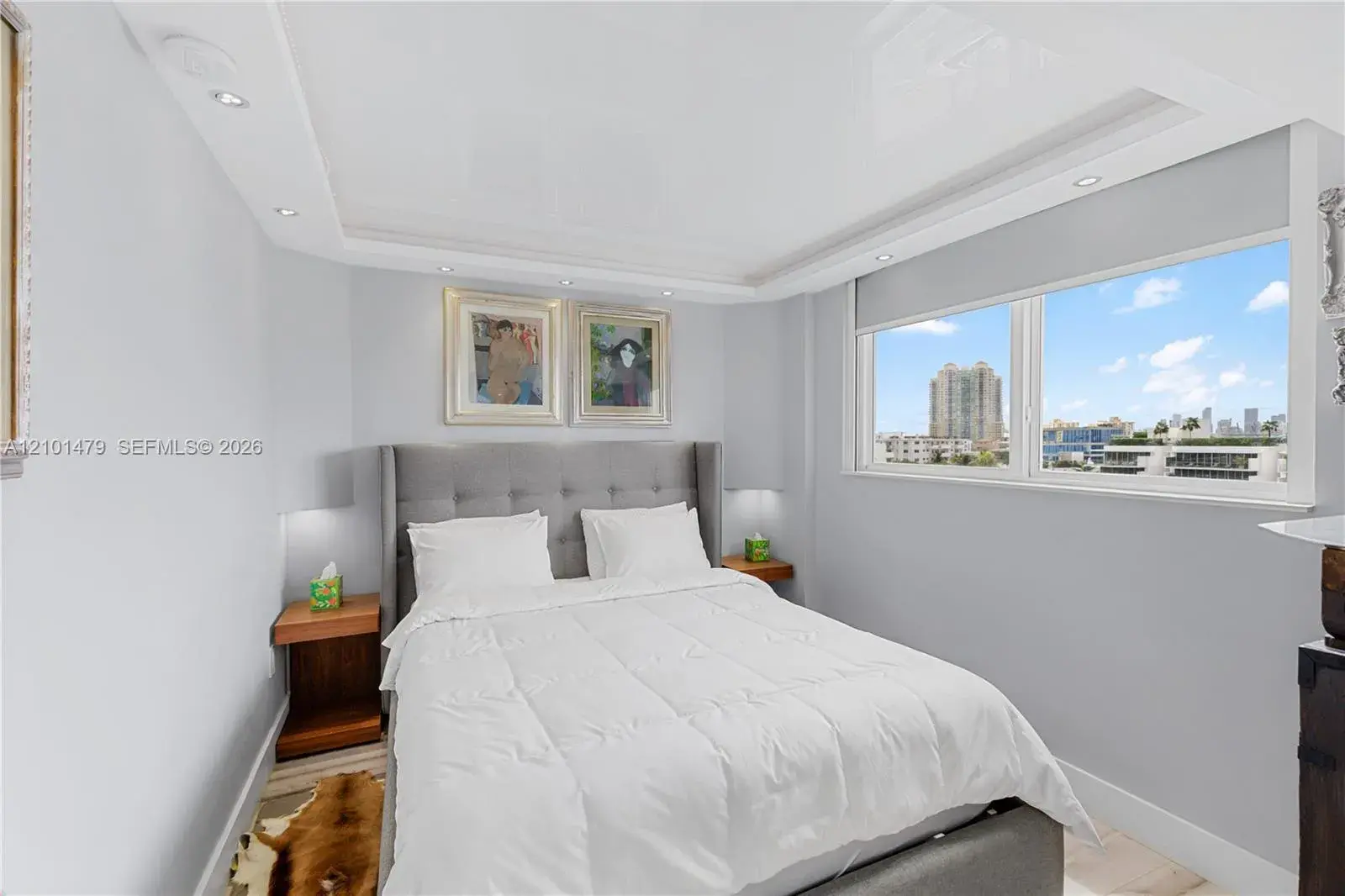 345 Ocean Dr # 705, Miami Beach FL 33139