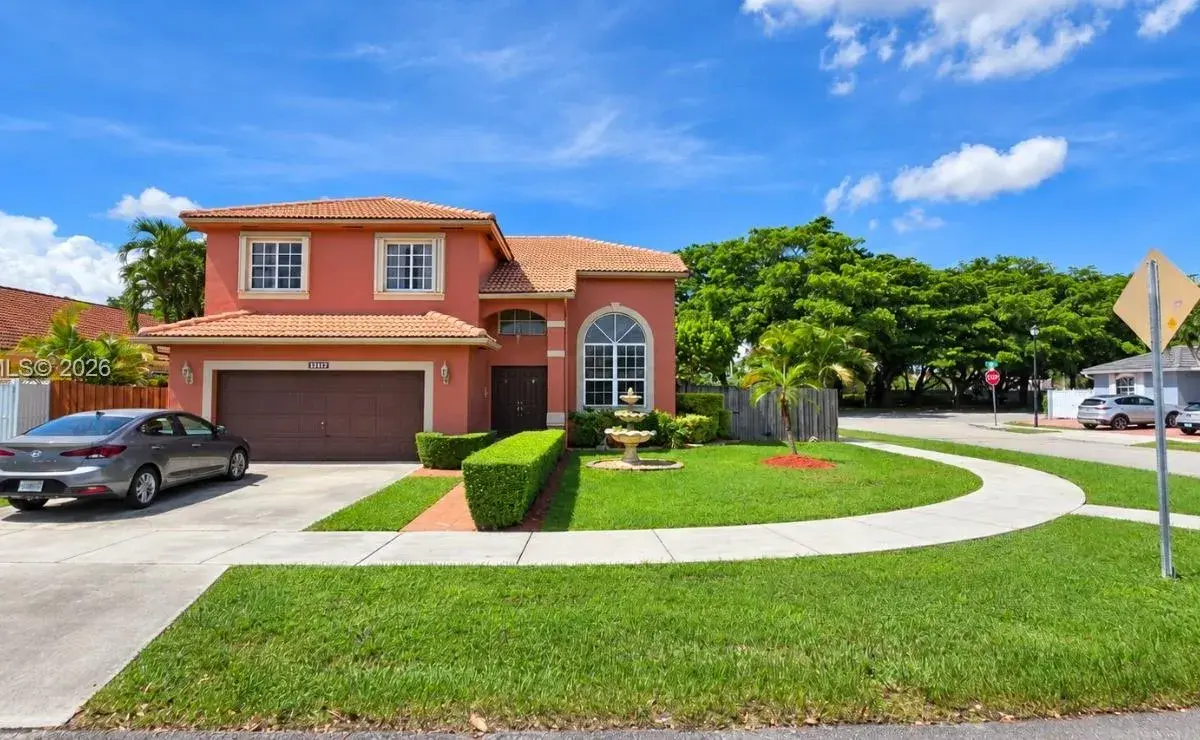9010 SW 166th Pl, Miami FL 33196