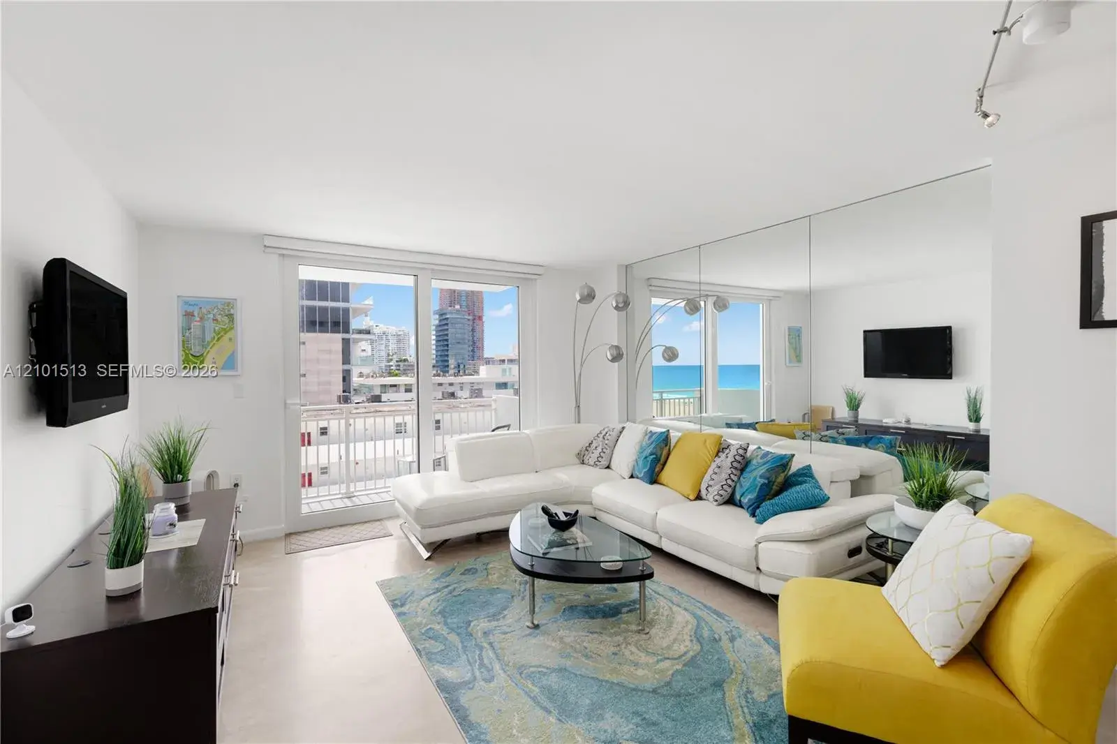 1 bedroom 1 bath Residential for sale at 345 Ocean Dr # 812, Miami Beach FL 33139