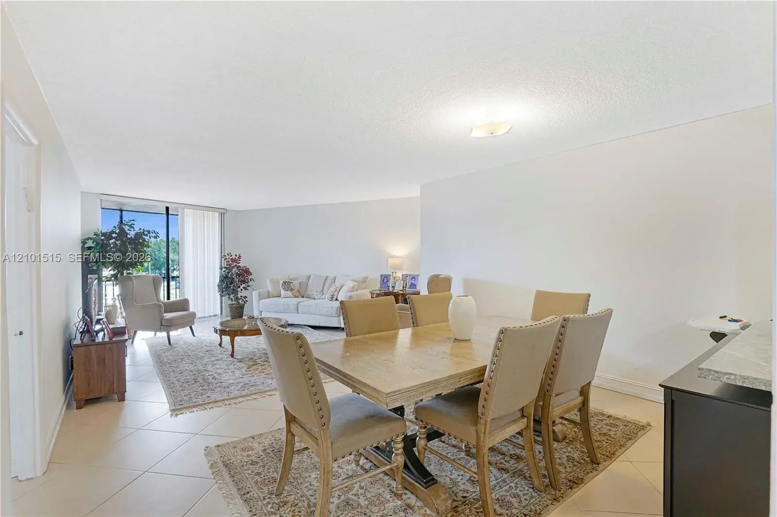 1 bedroom 1 bath Residential Lease for rent at 3900 N Hills Dr # 307, Hollywood FL 33021