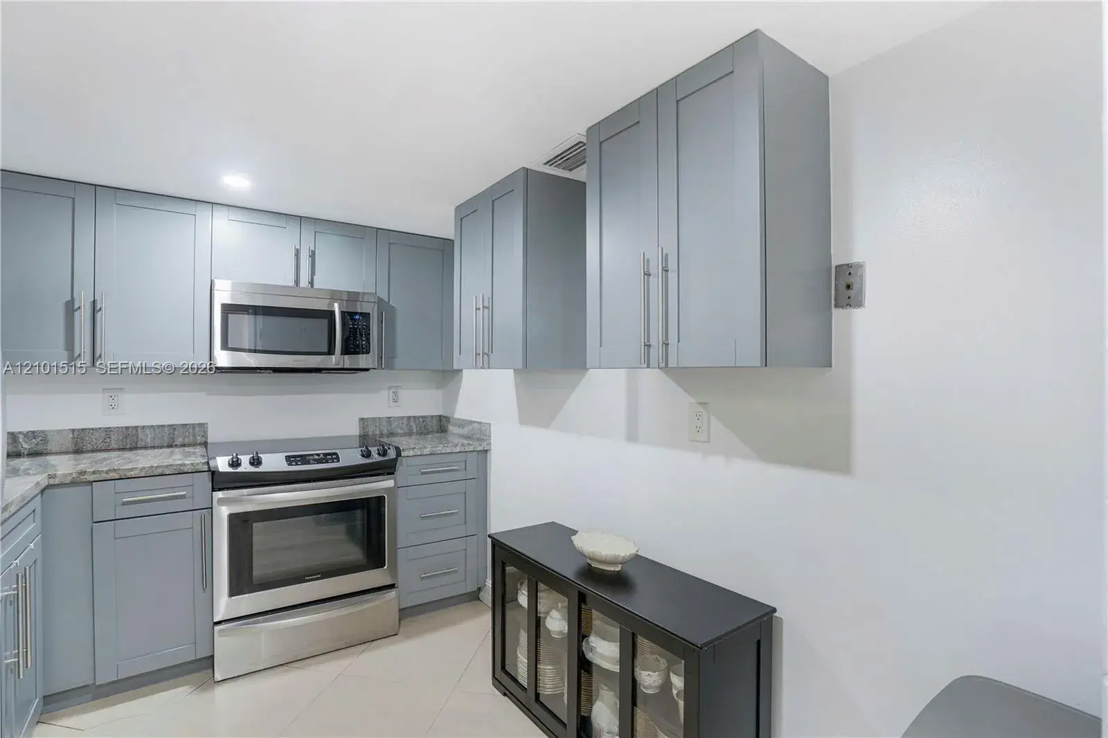 3900 N Hills Dr # 307, Hollywood FL 33021